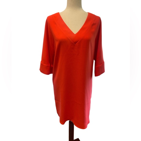 Trina Turk Dellia Dress in Poppy Size XS Shift Mini Lightweight V-Neck NWT - Picture 2 of 8